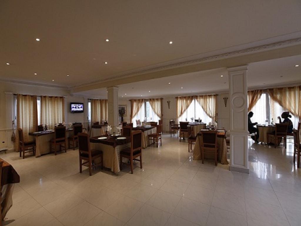 פוינט נואר Hotel Palm Beach מראה חיצוני תמונה