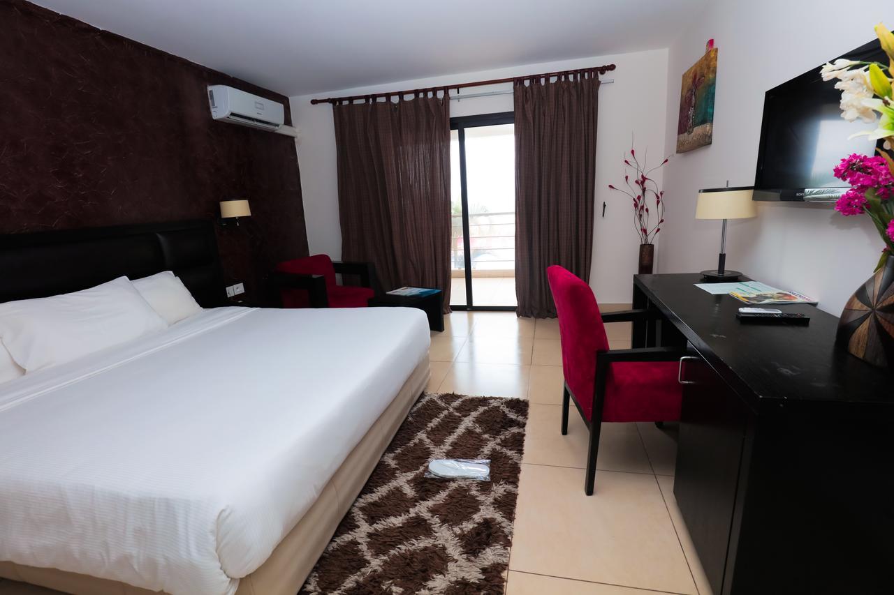 פוינט נואר Hotel Palm Beach מראה חיצוני תמונה