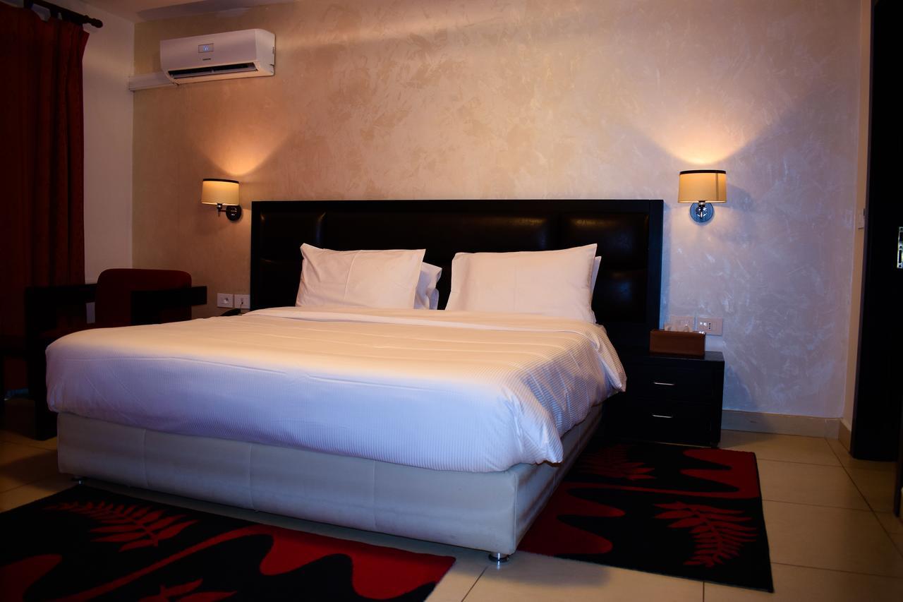 פוינט נואר Hotel Palm Beach מראה חיצוני תמונה