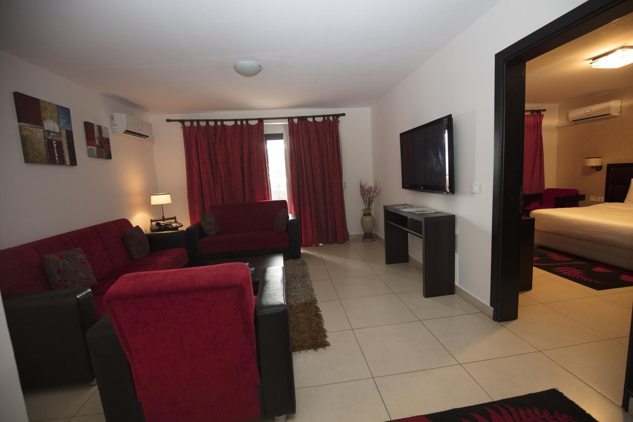 פוינט נואר Hotel Palm Beach מראה חיצוני תמונה