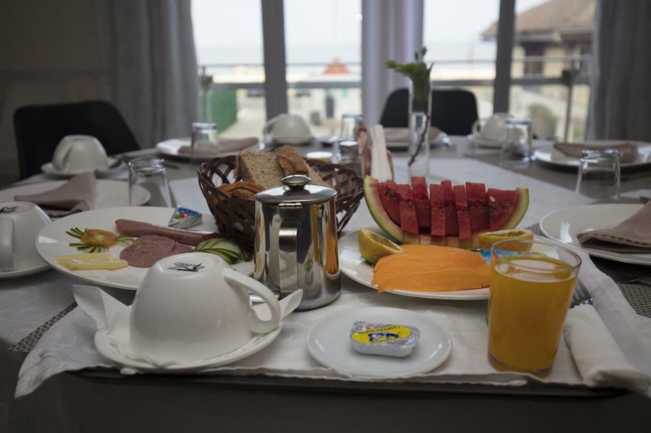 פוינט נואר Hotel Palm Beach מראה חיצוני תמונה