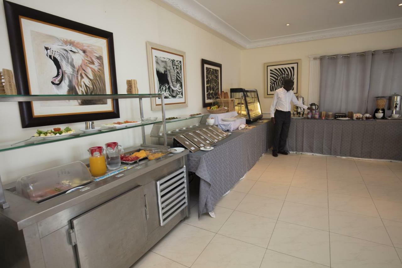 פוינט נואר Hotel Palm Beach מראה חיצוני תמונה
